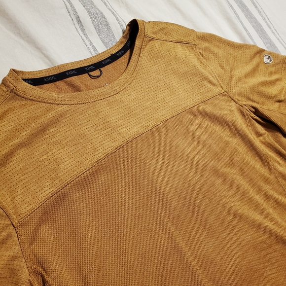 Kuhl Mens Engineered Krew in Tuscan Sun Mustard T-Shirt SZ:M - Picture 1 of 10